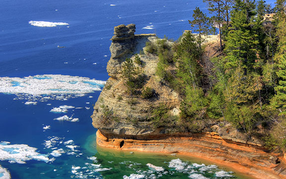 Miners Castle in Pictured Rocks Lakelands